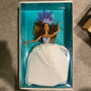 Luciana Global Glamour Barbie Doll 2016 Gold Label NRFB NTW